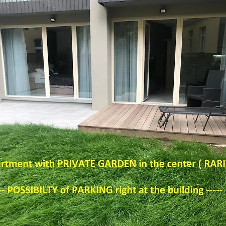 Appartamento Luxury With Private Garden Praga